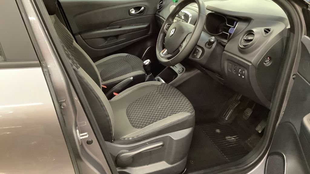 Used Renault Captur 2017 for sale - 77583446: Photo 8