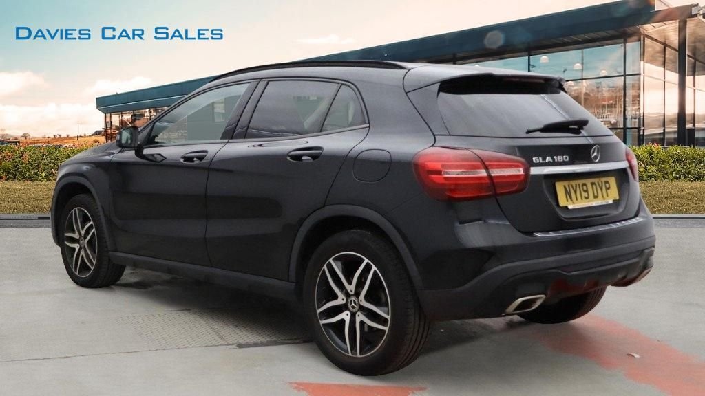 Used Mercedes-Benz GLA 2019 for sale - 77593872: Photo 3