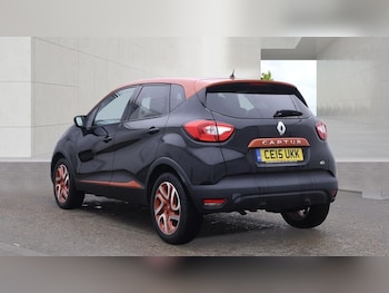 Used Renault Captur 2015 for sale - 79197670: Photo