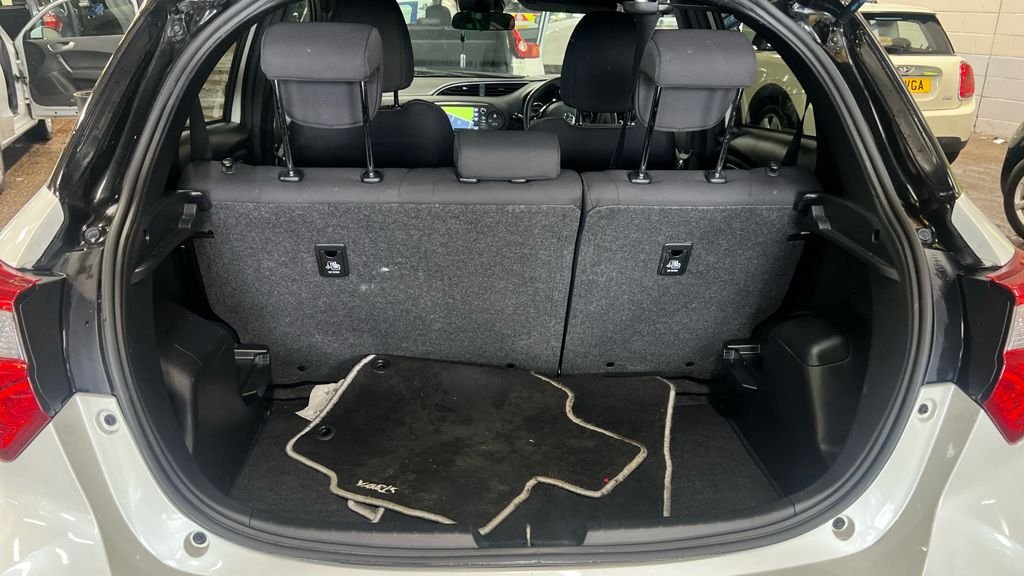 Used Toyota Yaris 2018 for sale - 76202983: Photo 7