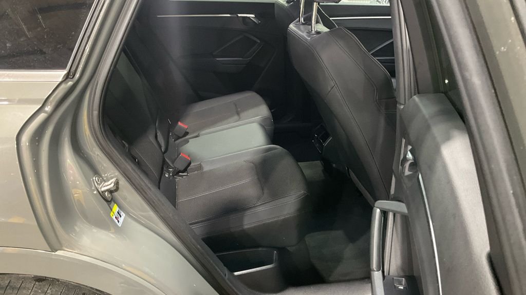 Used Audi Q3 2019 for sale - 76632593: Photo 7