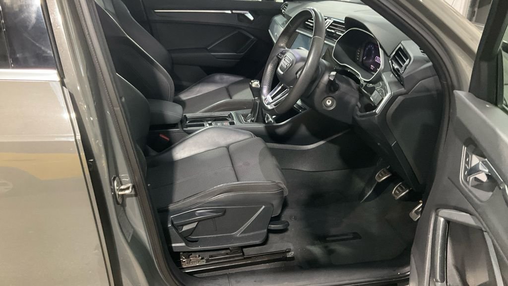 Used Audi Q3 2019 for sale - 76632593: Photo 8