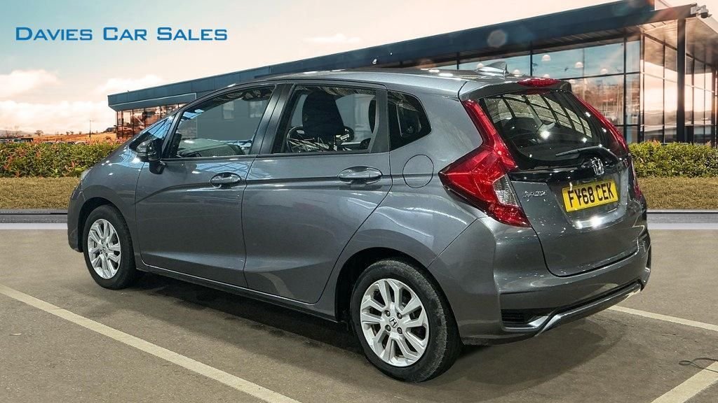 Used Honda Jazz 2018 for sale - 76080869: Photo 3