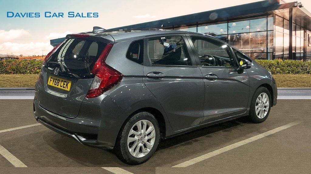 Used Honda Jazz 2018 for sale - 76080869: Photo 4