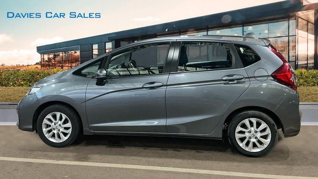 Used Honda Jazz 2018 for sale - 76080869: Photo 6