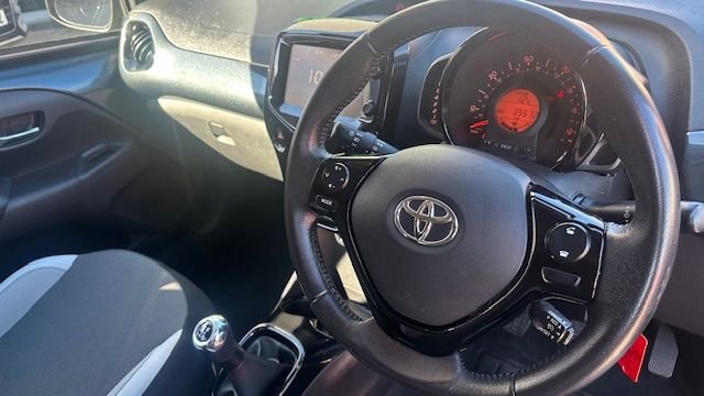 Used Toyota AYGO 2017 for sale - 75832833: Photo 16