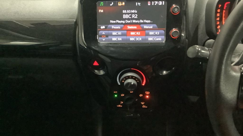 Used Toyota AYGO 2016 for sale - 77121891: Photo 10