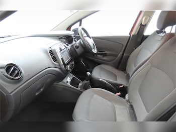 Used Renault Captur 2015 for sale - 78702621: Photo