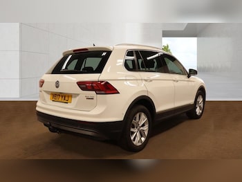 Used Volkswagen Tiguan 2017 for sale - 79155327: Photo