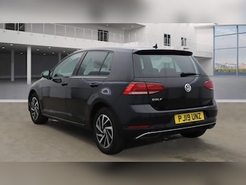 Used Volkswagen Golf 2019 for sale - 77835531: Photo