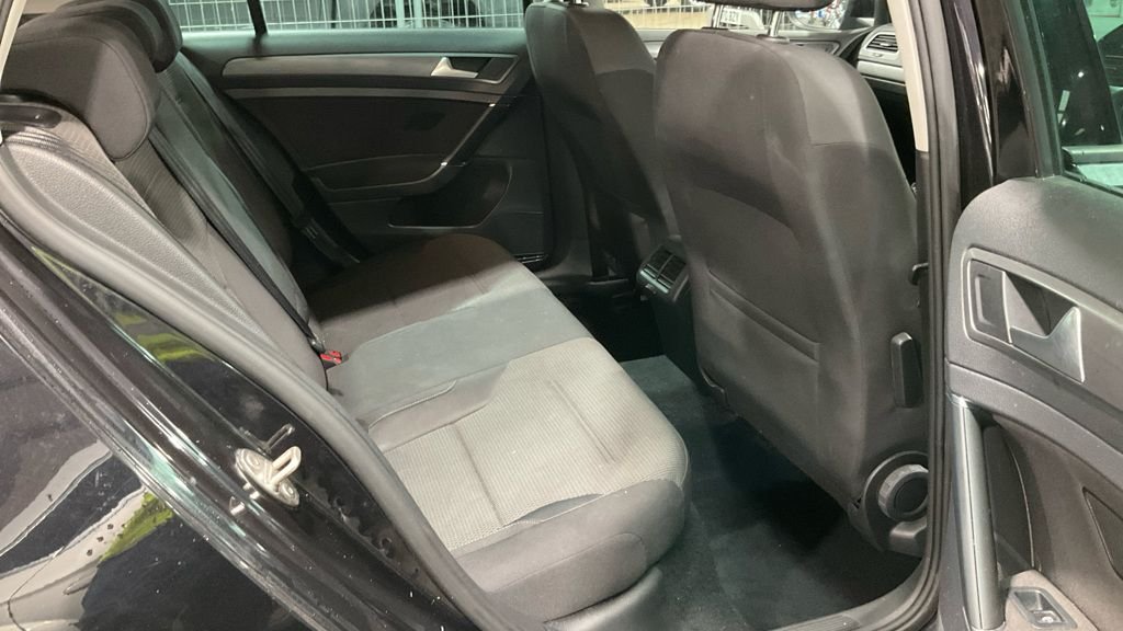 Used Volkswagen Golf 2019 for sale - 77835531: Photo 8