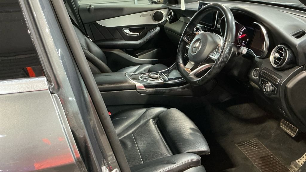 Used Mercedes-Benz GLC 2018 for sale - 77302212: Photo 8