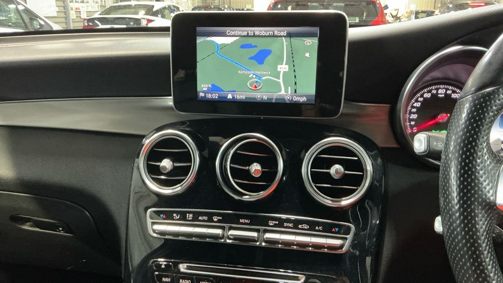 Used Mercedes-Benz GLC 2018 for sale - 77302212: Photo 9