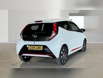 Used Toyota AYGO 2019 for sale - 79210105: Photo