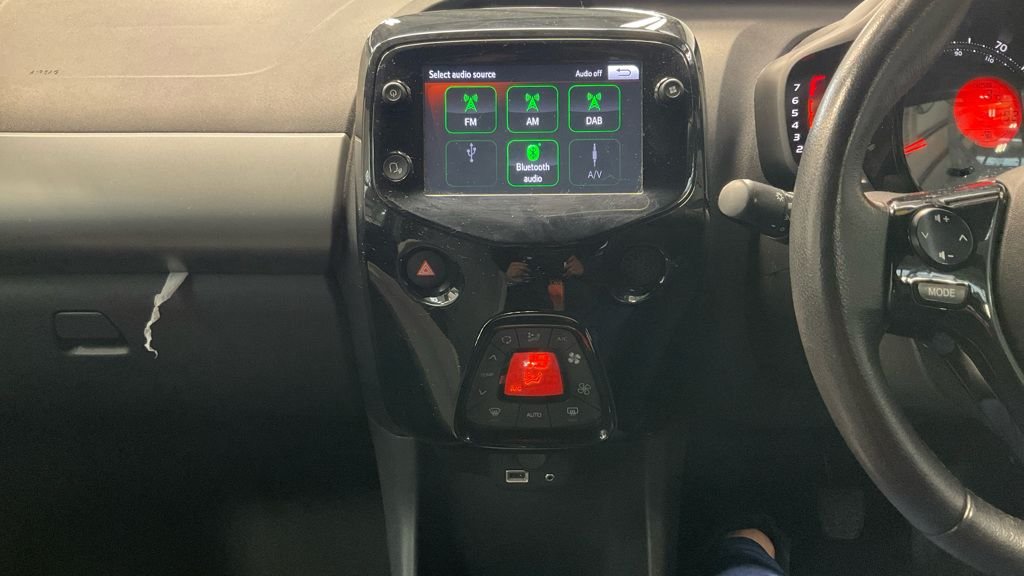 Used Toyota AYGO 2021 for sale - 77250480: Photo 11