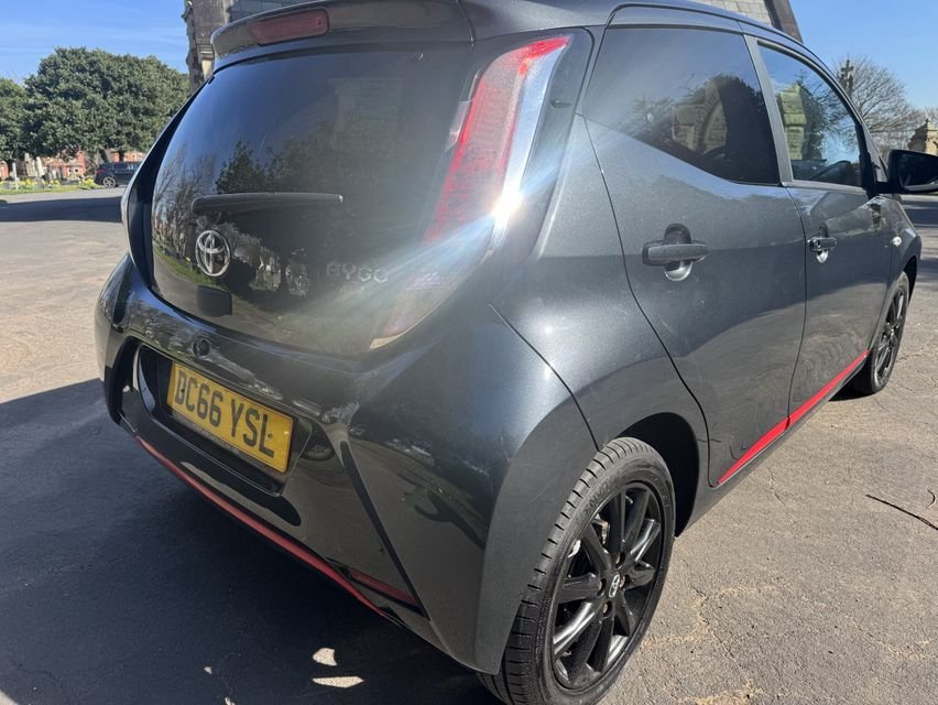 Used Toyota AYGO 2017 for sale - 77936209: Photo 9