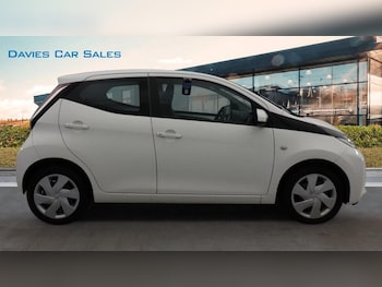 Used Toyota AYGO 2015 for sale - 75877308: Photo