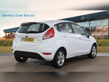 Used Ford Fiesta 2015 for sale - 78124081: Photo