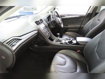 Used Ford Mondeo 2015 for sale - 78781248: Photo