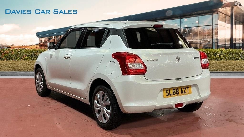 Used Suzuki Swift 2018 for sale - 78003111: Photo 3