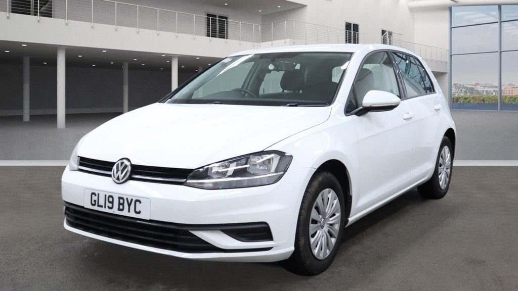 Used Volkswagen Golf 2019 for sale - 77680929: Photo 2