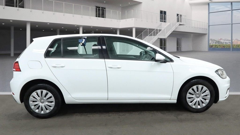 Used Volkswagen Golf 2019 for sale - 77680929: Photo 7