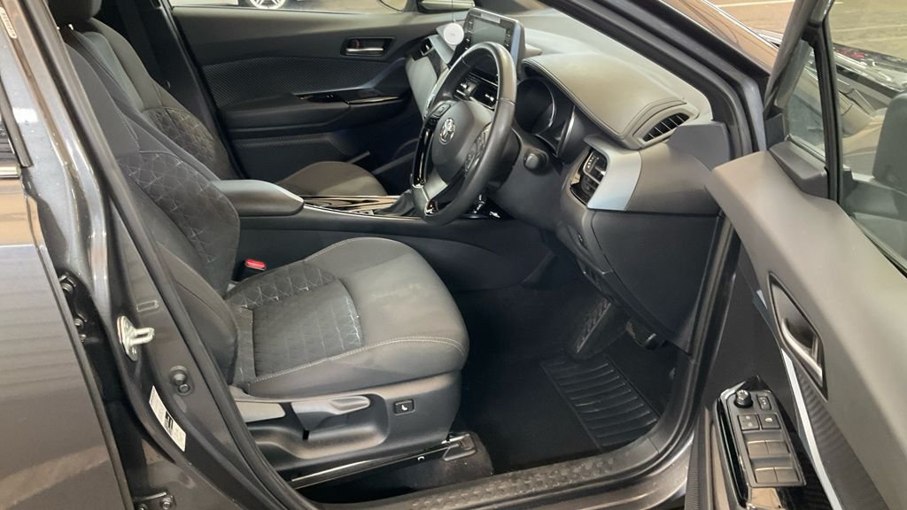 Used Toyota C-HR 2020 for sale - 77111009: Photo 7