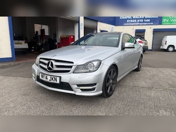 Used Mercedes-Benz C Class 2014 for sale - 78426135: Photo
