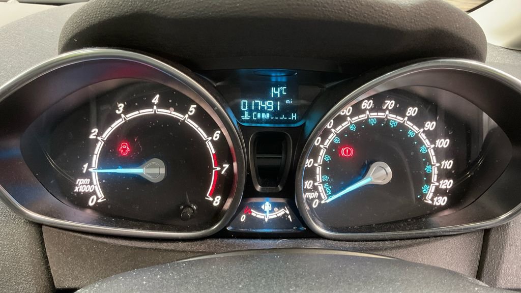 Used Ford Fiesta 2015 for sale - 76396316: Photo 9