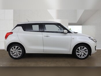 Used Suzuki Swift 2023 for sale - 78487923: Photo