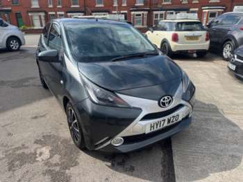2017 (17) - 1.0 VVT-i x-style Hatchback 5dr Petrol x-shift Euro 6 (68 ps)