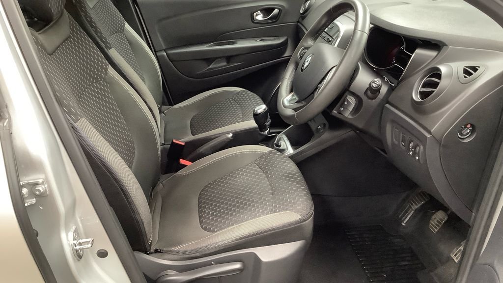 Used Renault Captur 2017 for sale - 74169527: Photo 15