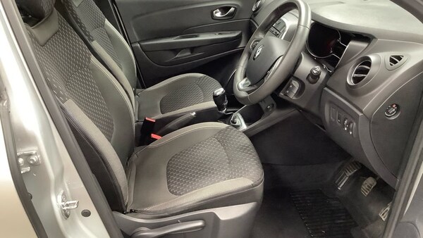 Used Renault Captur 2017 for sale - 74169527: Photo 6