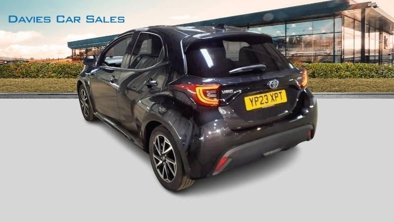 Used Toyota Yaris 2023 for sale - 77936657: Photo 2