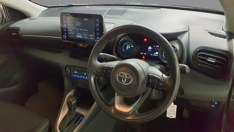 Used Toyota Yaris 2023 for sale - 77936657: Photo 6