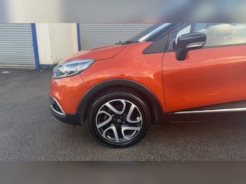 Used Renault Captur 2015 for sale - 78096656: Photo