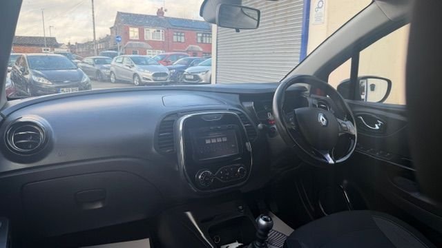 Used Renault Captur 2015 for sale - 78096656: Photo 8