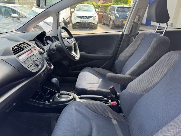 Used Honda Jazz 2015 for sale - 74570671: Photo 10