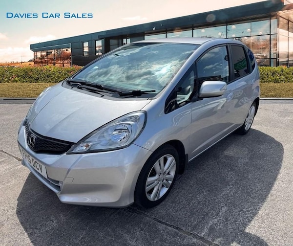 Used Honda Jazz 2015 for sale - 74570671: Photo 1