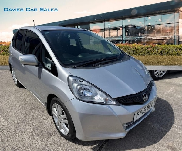 Used Honda Jazz 2015 for sale - 74570671: Photo 2