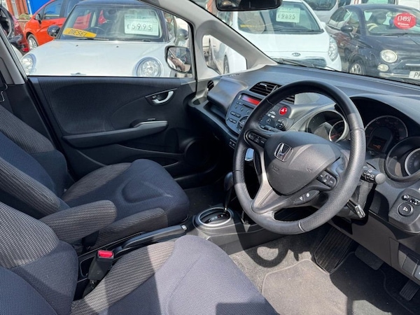 Used Honda Jazz 2015 for sale - 74570671: Photo 6