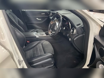 Used Mercedes-Benz GLC 2019 for sale - 79437890: Photo
