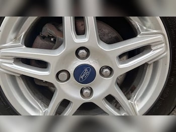 Used Ford Fiesta 2014 for sale - 77920109: Photo