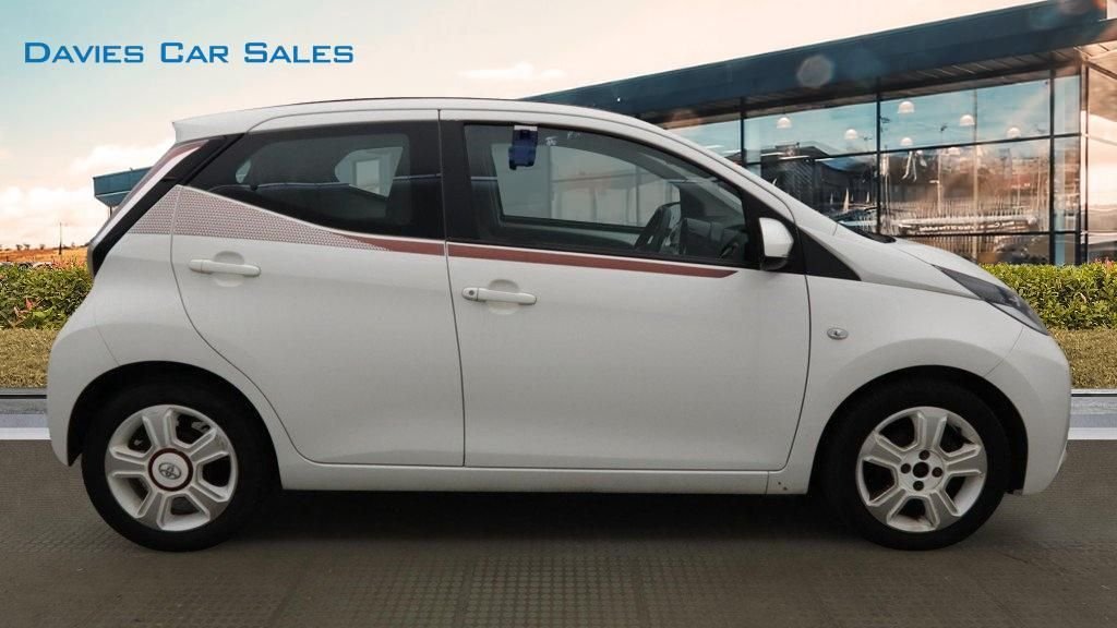 Used Toyota AYGO 2017 for sale - 76632202: Photo 5