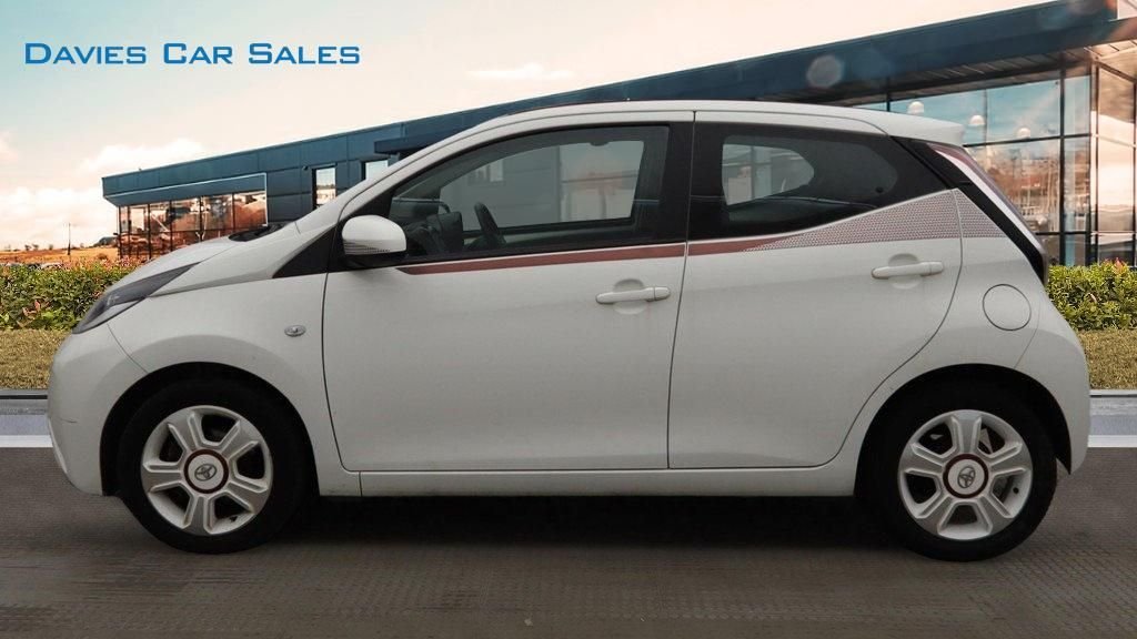 Used Toyota AYGO 2017 for sale - 76632202: Photo 6