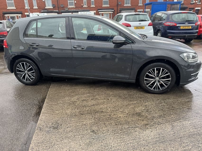 Used Volkswagen Golf 2017 for sale - 77621439: Photo 10