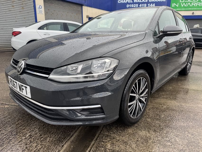 Used Volkswagen Golf 2017 for sale - 77621439: Photo 3