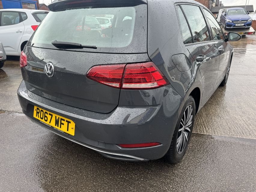 Used Volkswagen Golf 2017 for sale - 77621439: Photo 9
