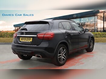 Used Mercedes-Benz GLA 2019 for sale - 76345940: Photo 4