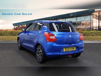 Used Suzuki Swift 2021 for sale - 77558109: Photo